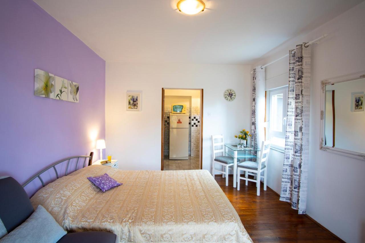 Apartman Luka 法扎纳 外观 照片