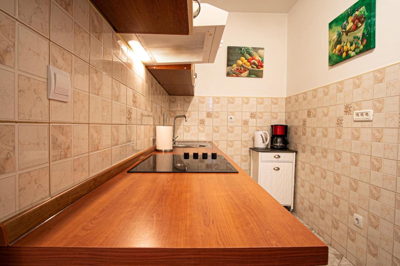 Apartman Luka 法扎纳 外观 照片
