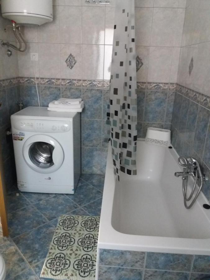Apartman Luka 法扎纳 外观 照片