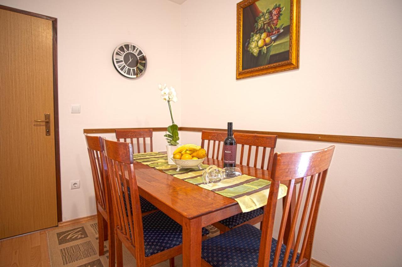 Apartman Luka 法扎纳 外观 照片